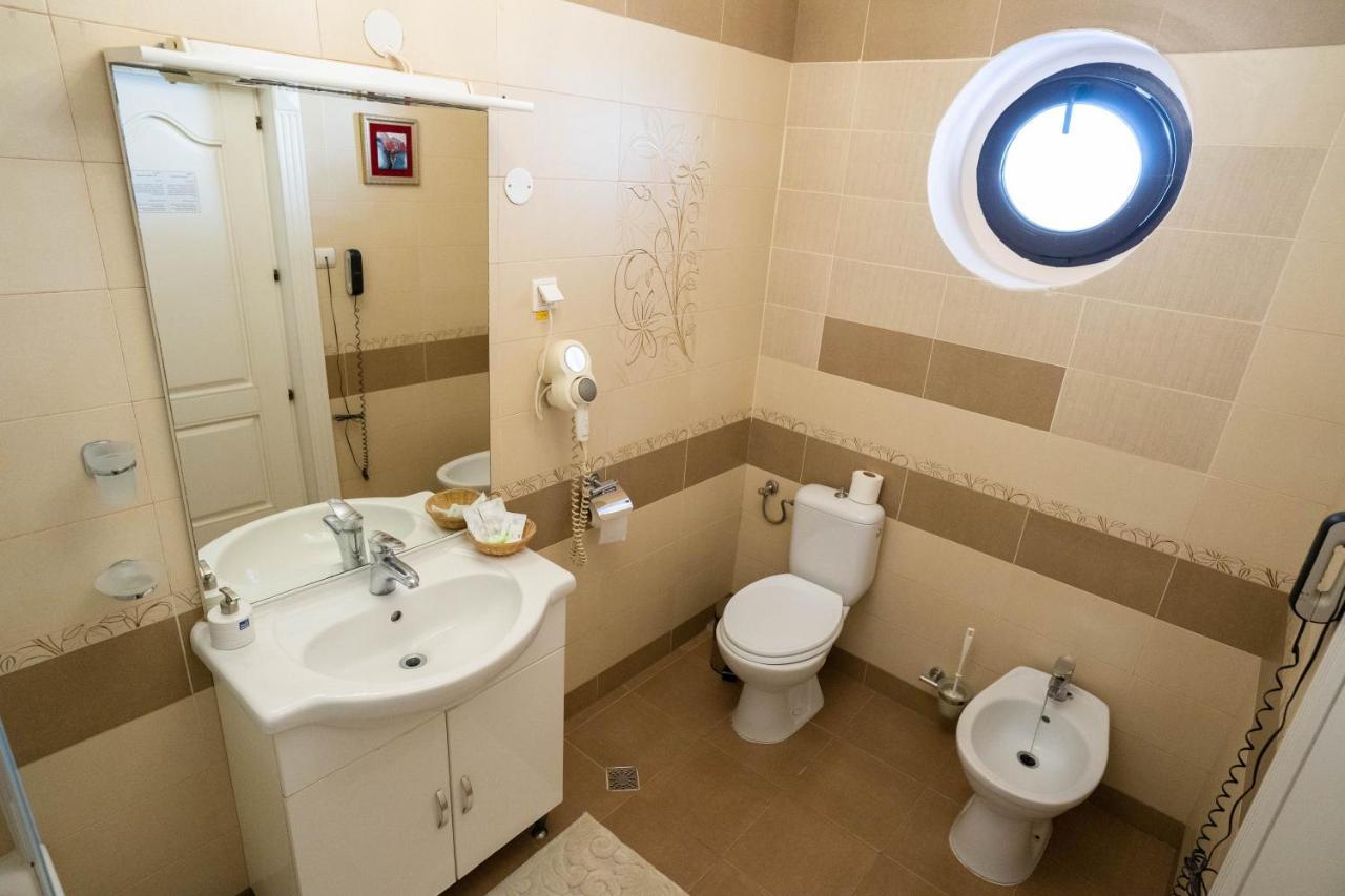Villa Alice Suceava Eksteriør billede