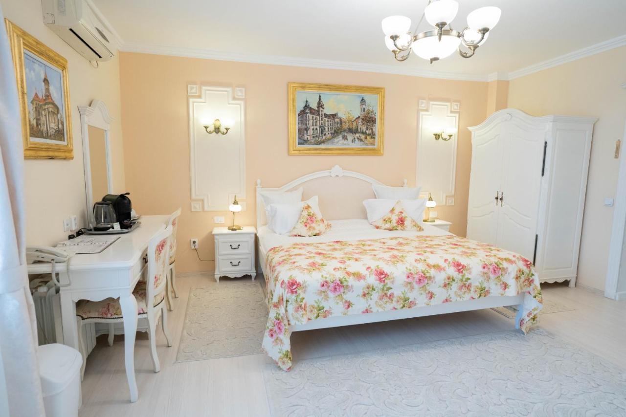 Villa Alice Suceava Eksteriør billede