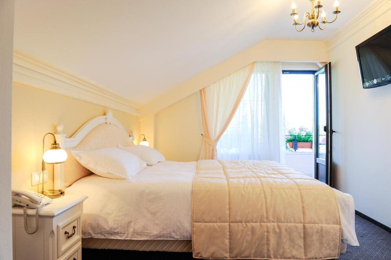 Villa Alice Suceava Eksteriør billede