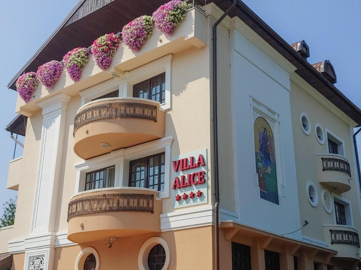 Villa Alice Suceava Eksteriør billede