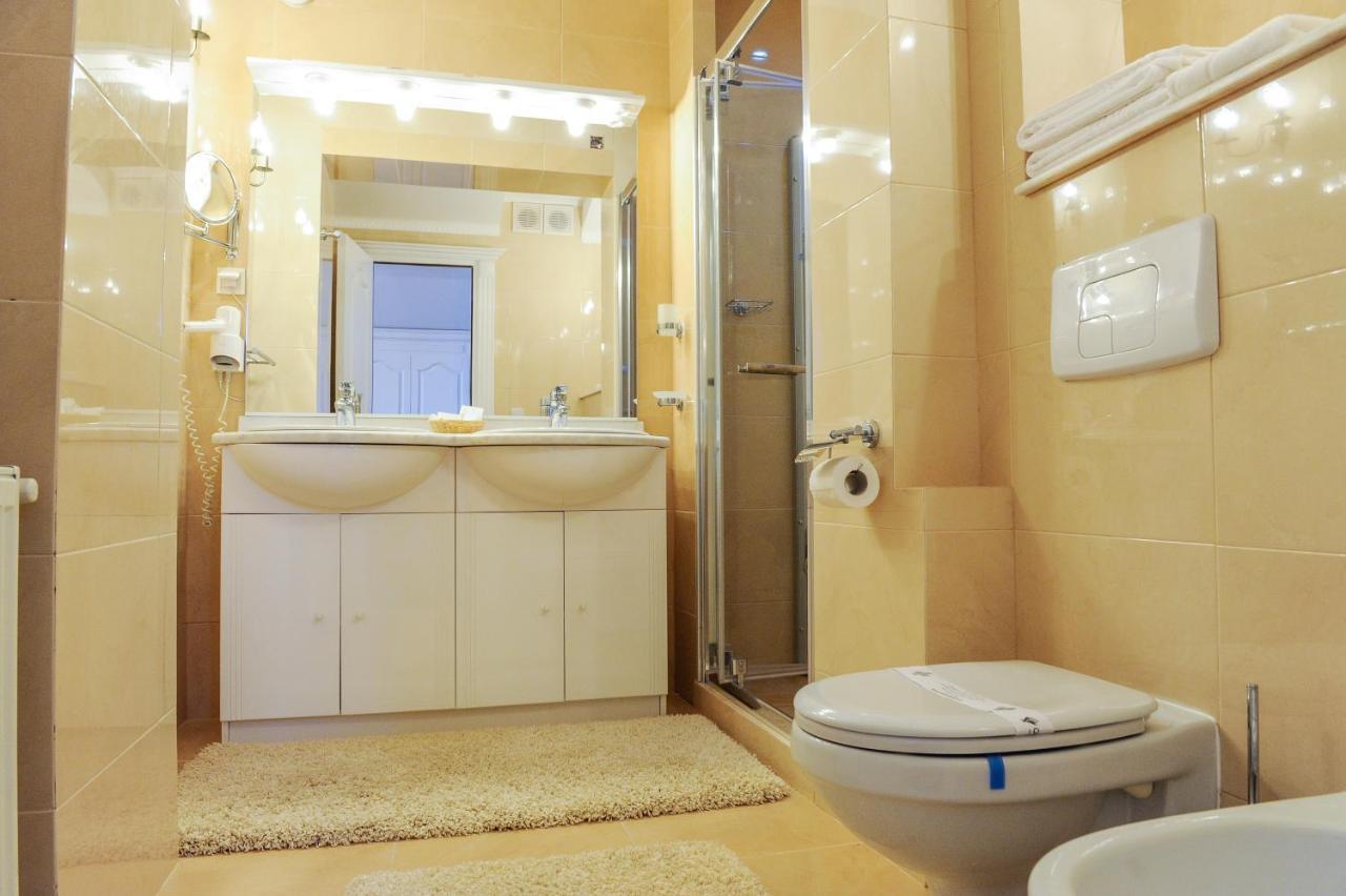 Villa Alice Suceava Eksteriør billede